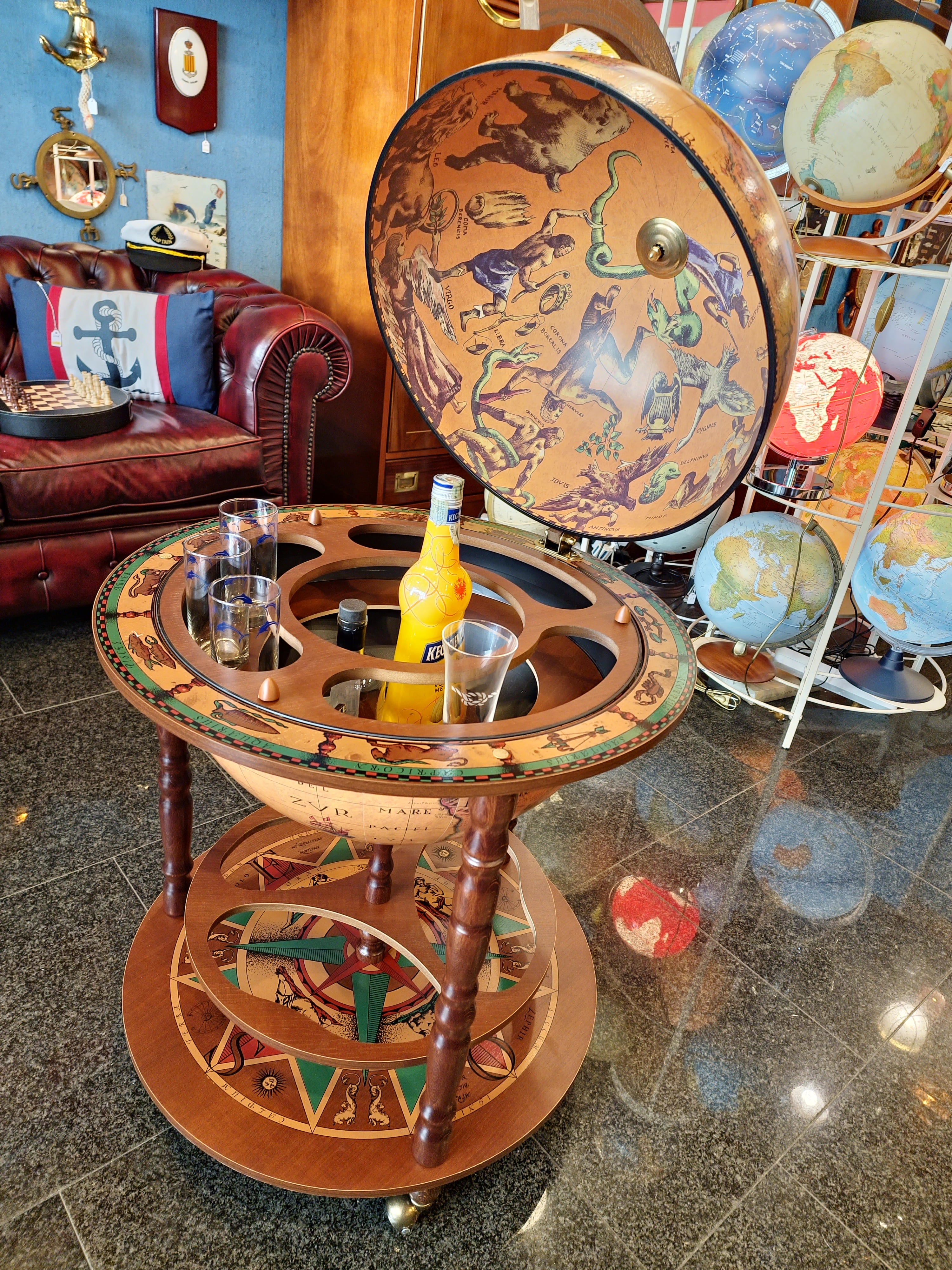 Mappamondo mobile bar
