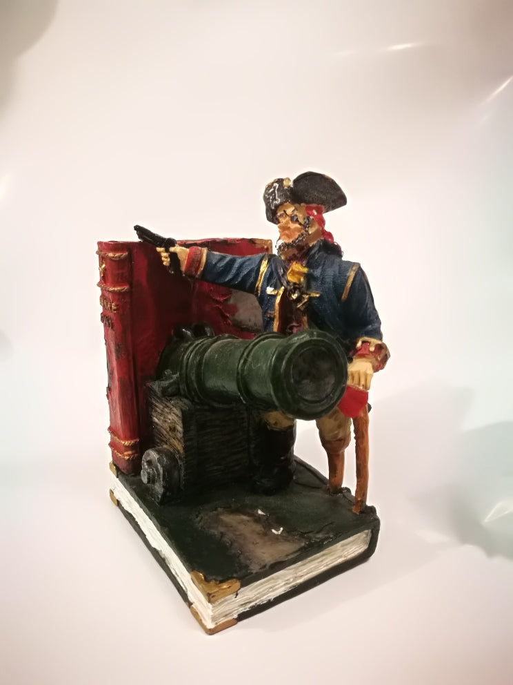 Fermalibri con pirati