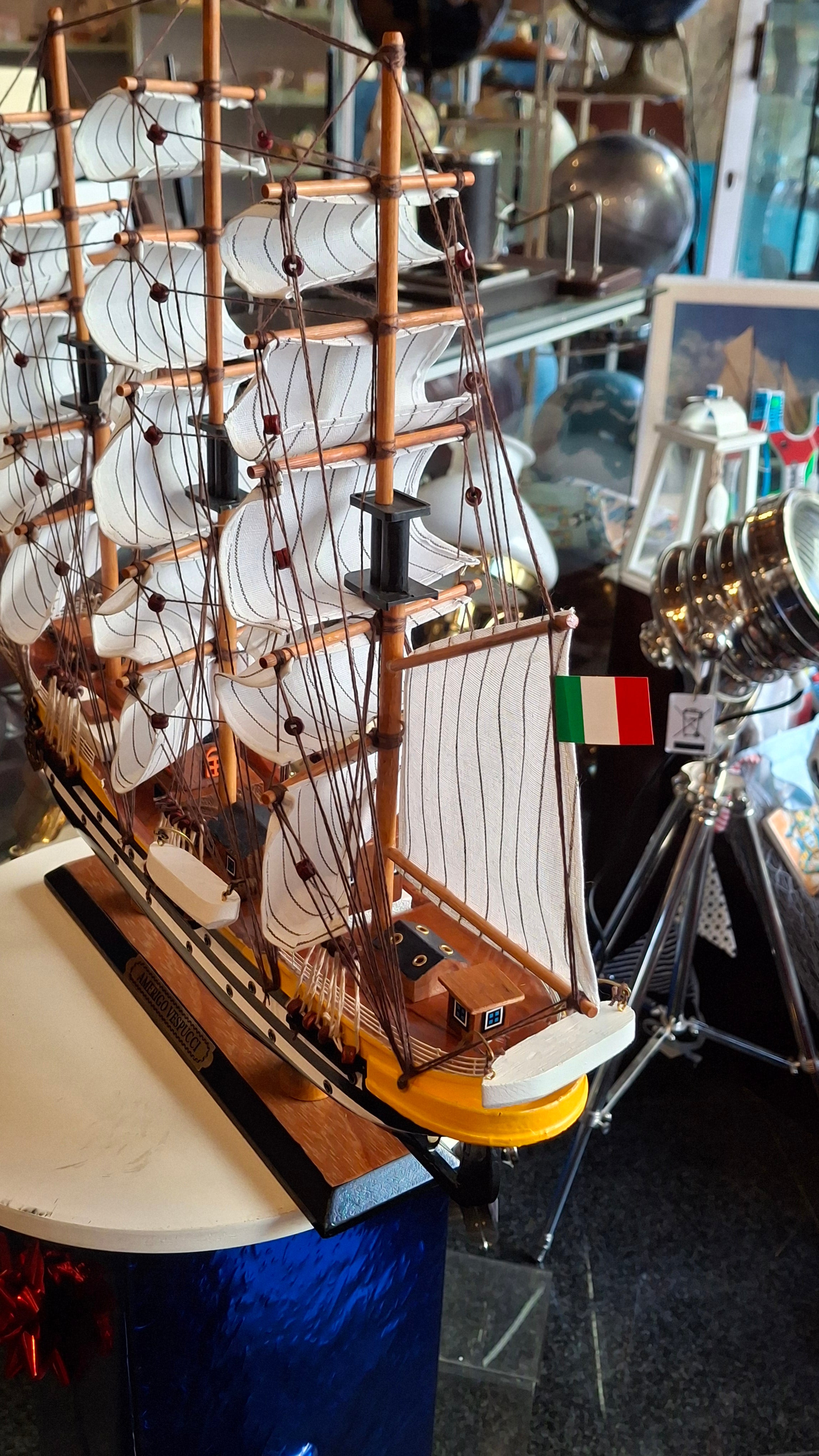 Amerigo Vespucci in legno