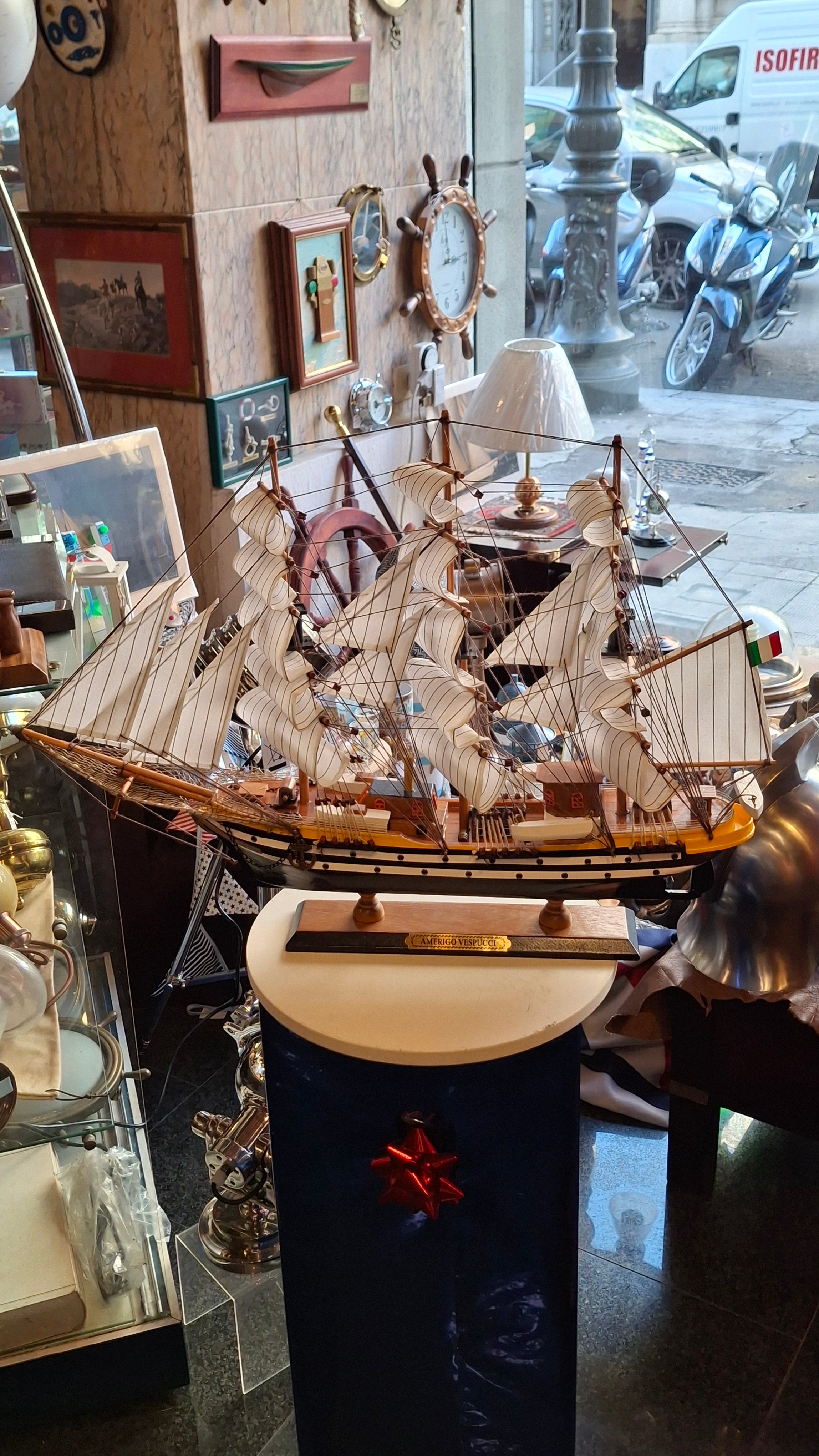 Amerigo Vespucci in legno